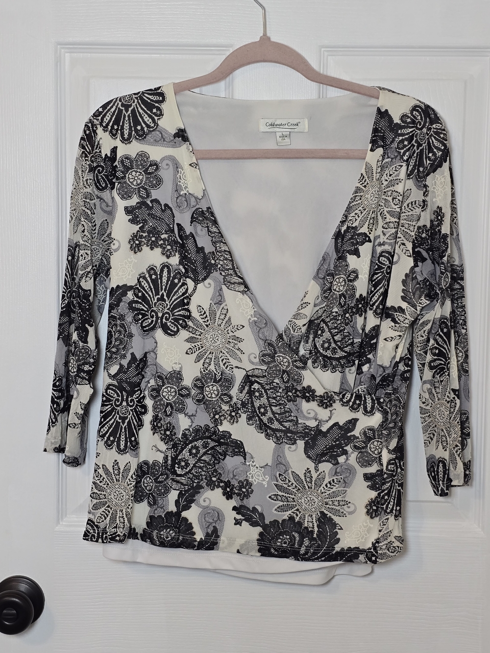 Coldwater Creek Black White Floral Paisley Surplice Blouse Stretch Knit Top L